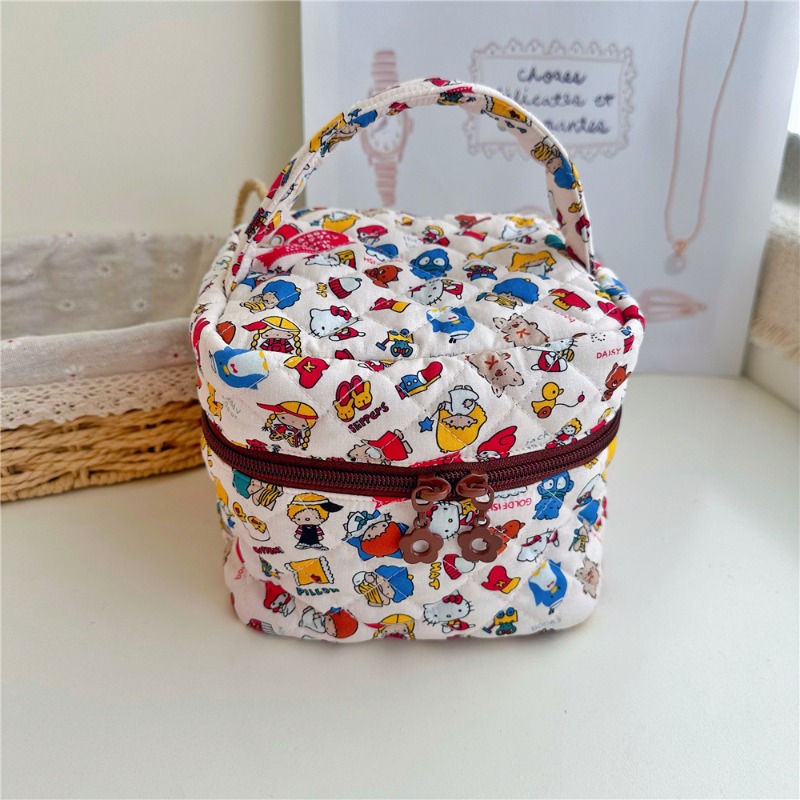 Hello Kitty Cartoon Printed Qu - Women'S Vanity Accessories recensie en prijs
