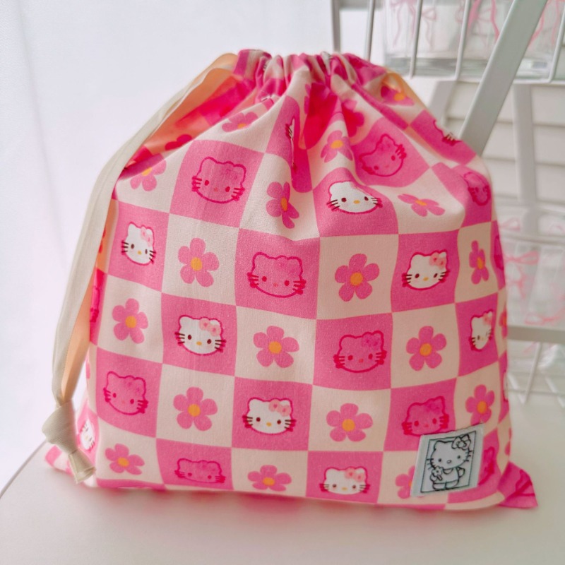 Hello Kitty Cloth Fashion Art  - Women'S Vanity Accessories recensie en prijs
